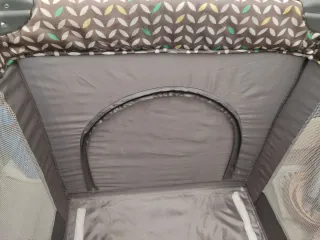 Cuna de viaje Lionelo Stefi gris