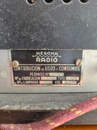 Radio Antigua Verdi Marrón y Dorada