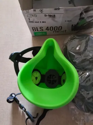 Mascarilla BLS 4000 con filtros nuevos