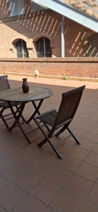 Mesa y 2 Sillas Plegables Teka