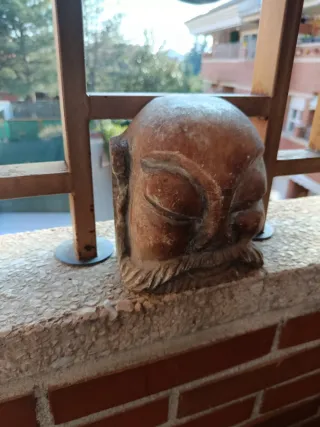 Figura cabeza piedra natural tallada