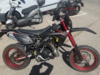 Rieju MRT Supermotard Negra/Roja en perfect estado