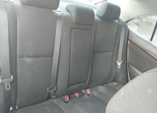 383118 cinturón seguridad tras izq toyota avensis