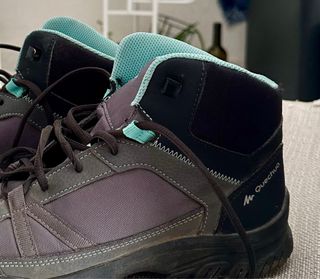 Botas de montaña Quechua Decathlon Talla 40
