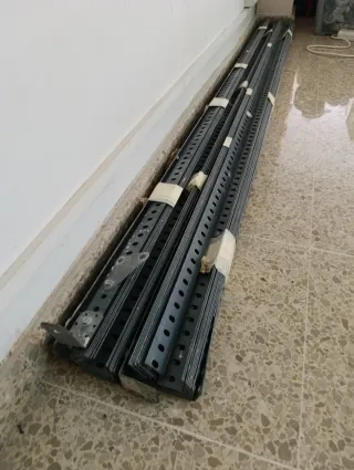 Estanterías metálicas modulares