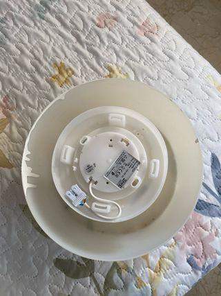 2 Lámpara, 1 LED blanca y 1 lampara con 3 bombilla