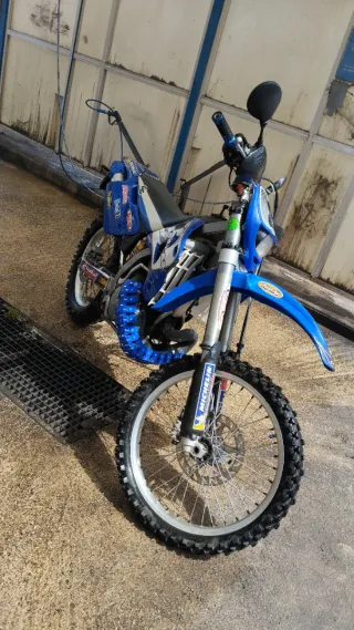 Gas Gas 250 EC Enduro Moto Azul