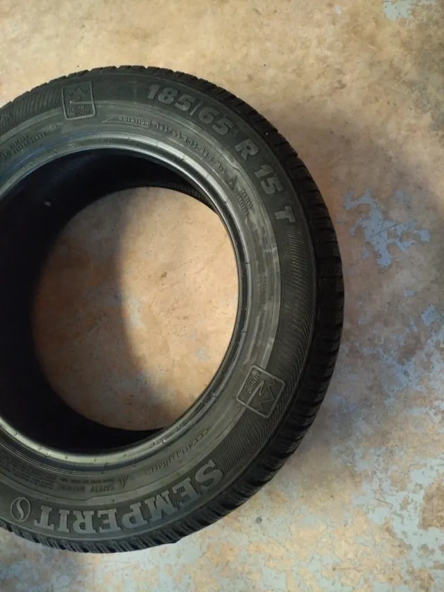 Neumáticos Semperit 185/65 R15 88T