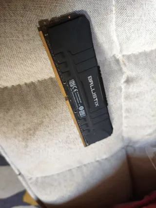 Crucial Ballistix 16GB DDR4 RAM