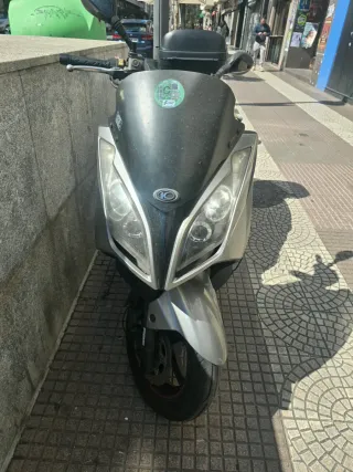 Kymco Superdink 125 ABS motor gripado