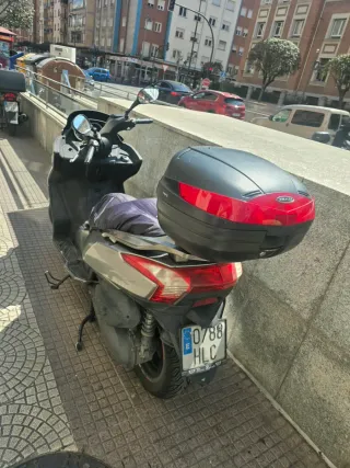 Kymco Superdink 125 ABS motor gripado