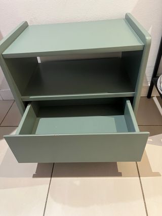 Comodino per bambini in buone condizioni, colore verde acqua