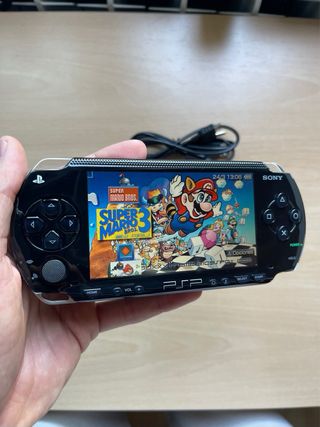 PSP Negra 32GB + Cable Cargador y PC