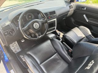 Volkswagen R32 2003