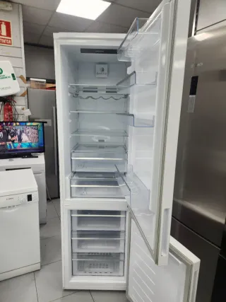 Nevera grundig 2m x 60cm x garantia e envio