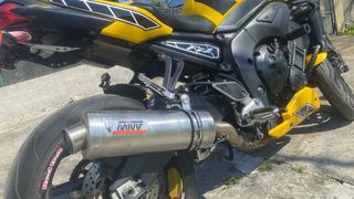 Yamaha FZ1N Negra y Amarilla