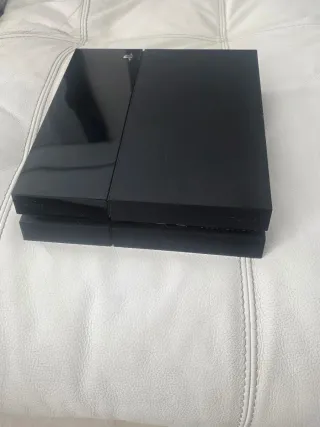 Consola PS4 500GB + Mando + Cables + FIFA 17