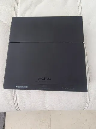 Consola PS4 500GB + Mando + Cables + FIFA 17