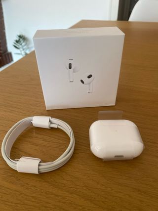 AirPods Pro 3 MagSafe Charging Case