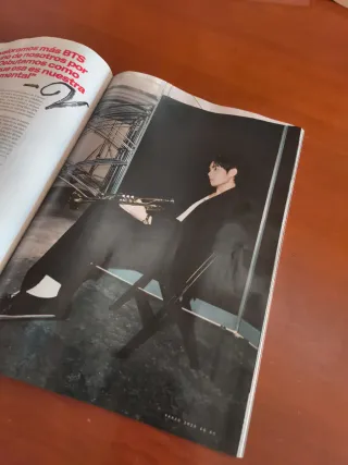 Revista GQ con artículo de BTS