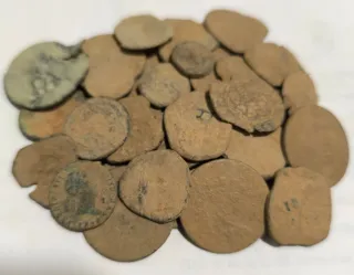 Lote 45 monedas antiguas para limpiar