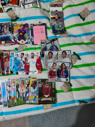 Lote cromos fútbol varias colecciones.