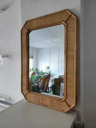 Espejo de mimbre octogonal