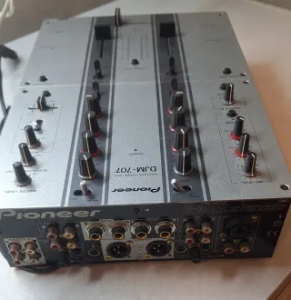 Mesa de mezclas Pioneer DJM-707