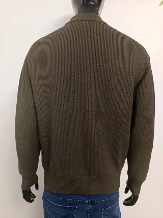 Jersey Pull&Bear cuello alto verde oliva