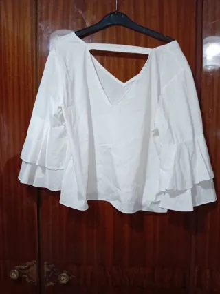 Camisa blanca manga acampanada