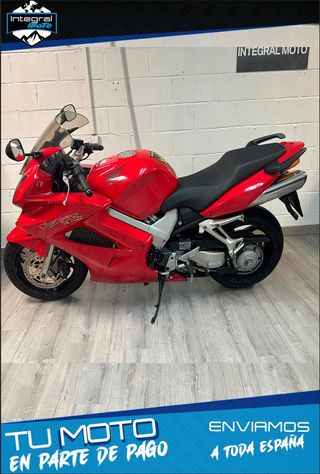 Honda VFR 800 Roja