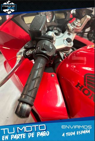 Honda VFR 800 Roja