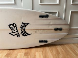 Tabla de surf 5’11 - 31L