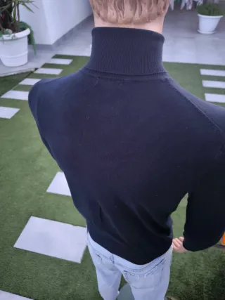 Chaleco de cuello alto azul marino