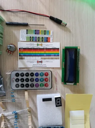 Kit Arduino con componentes