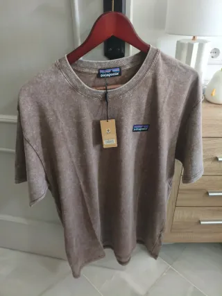 Camiseta Patagonia Talla L Lavada Marrón