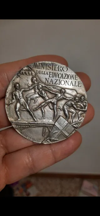 Enorme medaglia fascista in argento 76gr