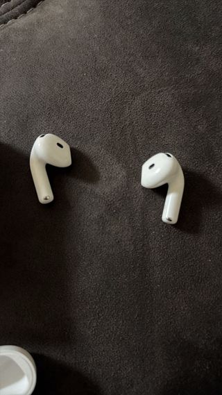 AirPods 4 con cancelación de ruido