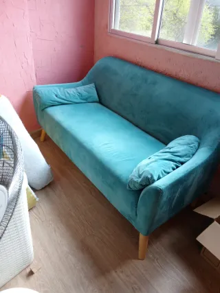 Sofá moderno verde menta