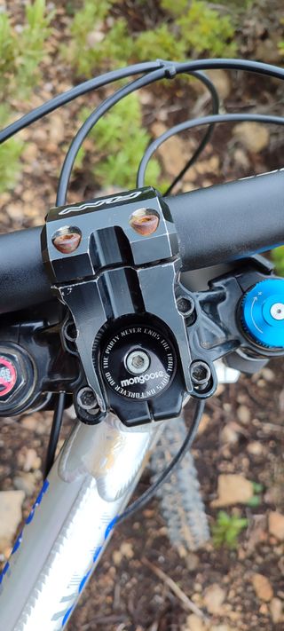 Bicicleta Mongoose MTB Doble Suspensión