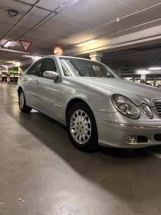 Mercedes-Benz Clase E 2004