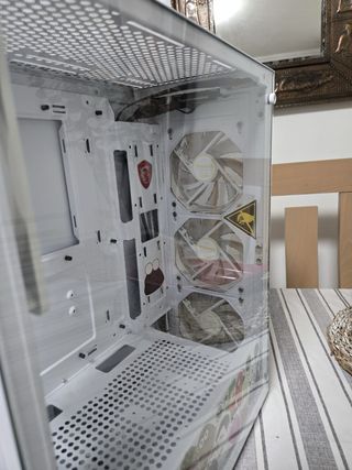 Caja PC Gaming GAMIDAS AURA Blanca