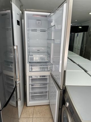 Nevera Grundig Inox