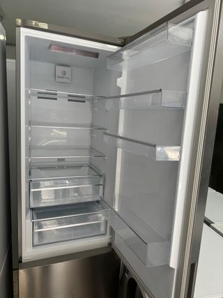 Nevera Grundig Inox