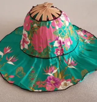 Sombrero abanico Tailandia floral