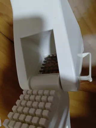 Cortador de Patatas Blanco