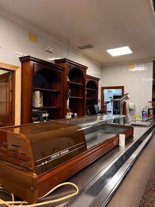 Nevera expositora refrigerada para bar