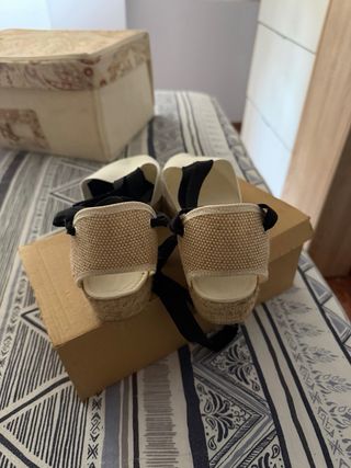 Espardeñas fallera blancas