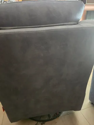 Butaca reclinable gris tela