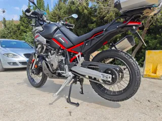 Aprilia Tuareg 660 Negra/Roja